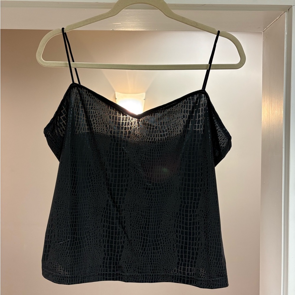 SHEIN Black Cropped Cami with Crocodile-Textured Sheen Size XL